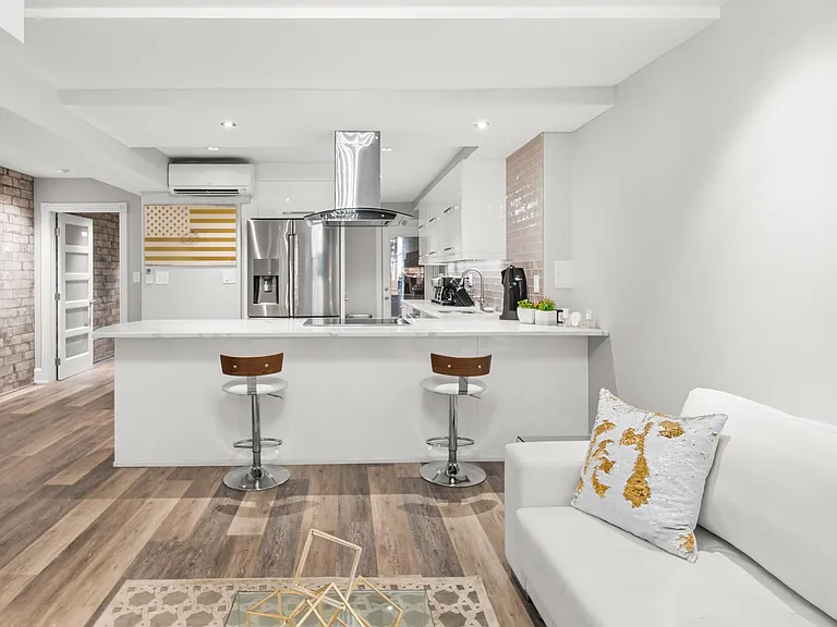 506 Seward Sq SE #1 — Photo 13