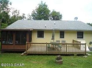 2275 Doe Dr, Long Pond, PA