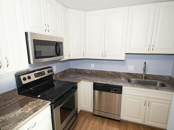 4th image of 1101 Saint Paul St Unit 612