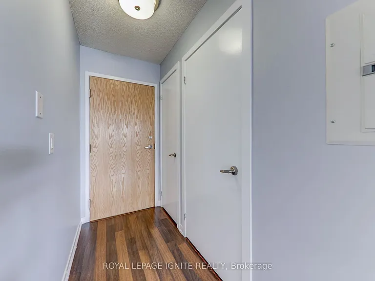 38 Joe Shuster Way #722 — Photo 7