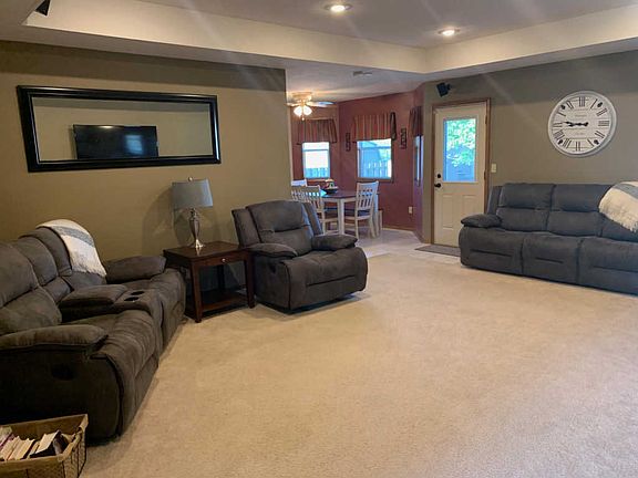 5th image of 619 S Shuyler Ln