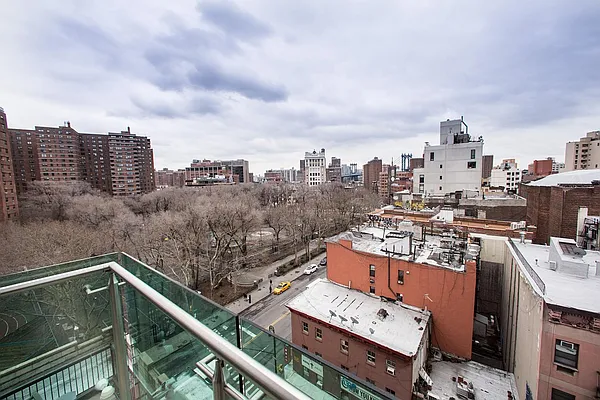 Rented by Kinyu Realty | media 14