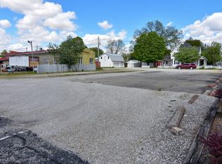 E Haub St, Haubstadt, IN 47639