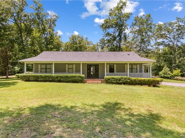 226 Highland Dr, Livingston, AL 35470