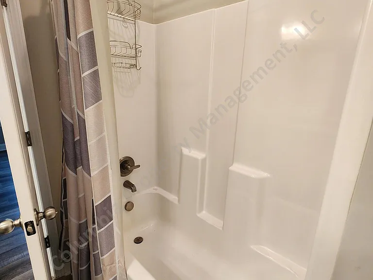 2185 Ridgeway Rd — Photo 21