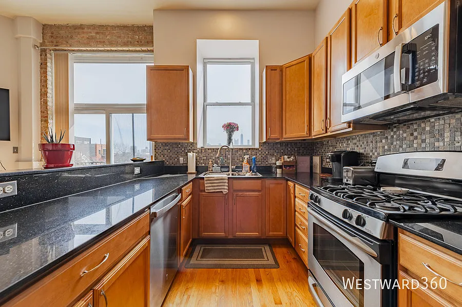Building Photo - 949 N Willard Ct #305