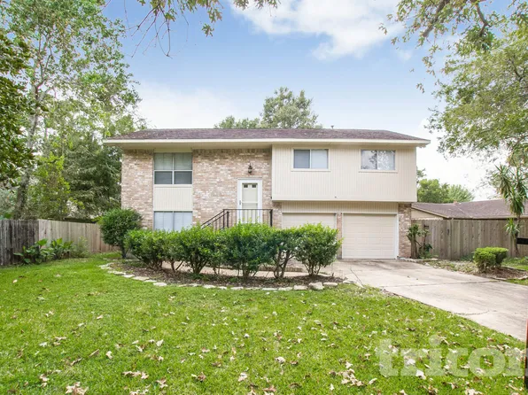 8610 Pine Shores Dr, Humble, TX 77346