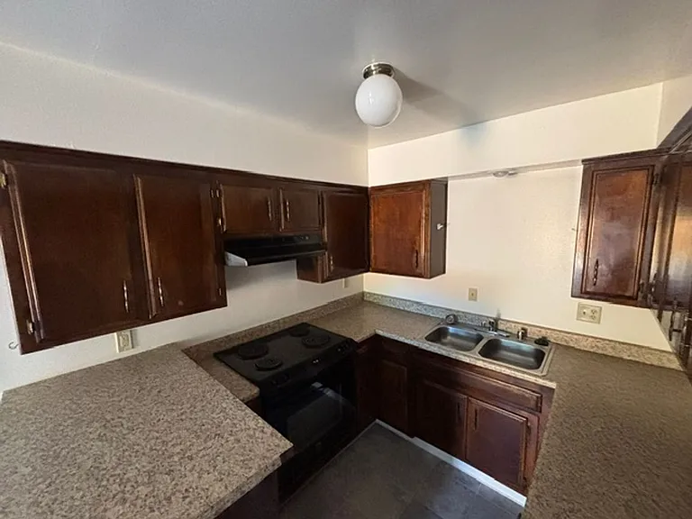 8012 N Laurelglen Blvd #C — Photo 8