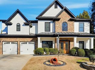 7108 Roselake Cir, Douglasville, GA 30134