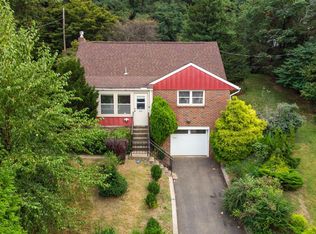 555 N 14th St, Reading, PA 19604