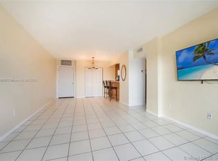 8895 Fontainebleau Blvd APT 503, Miami, FL 33172