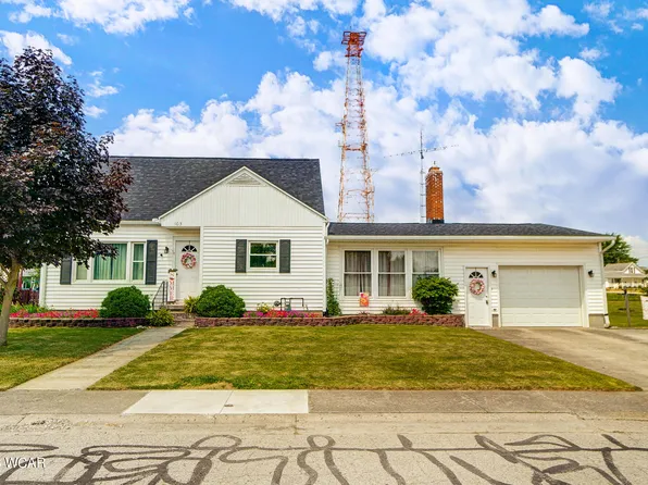 103 West St, Botkins, OH 45306