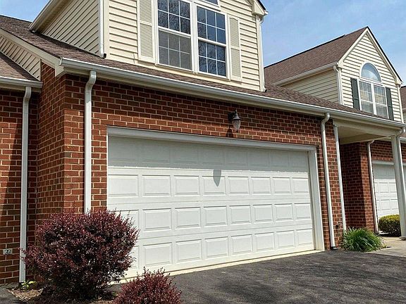 2nd image of 1030 Red Leaf Ct NW