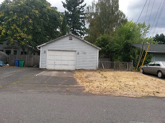 Detached Xwide Garage