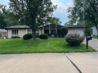 741 Montauban Dr, Saint Louis, MO