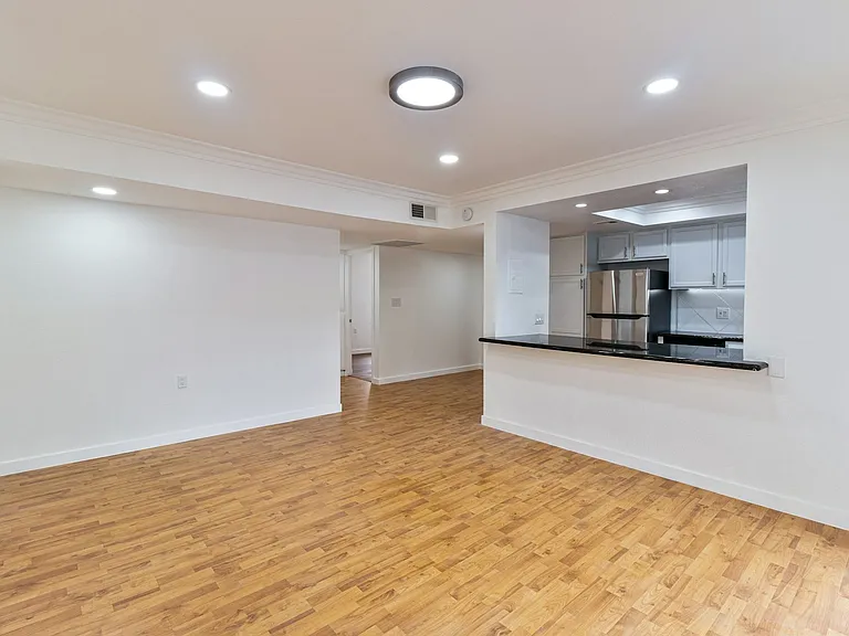 400 N Sunrise Way #264 — Photo 11