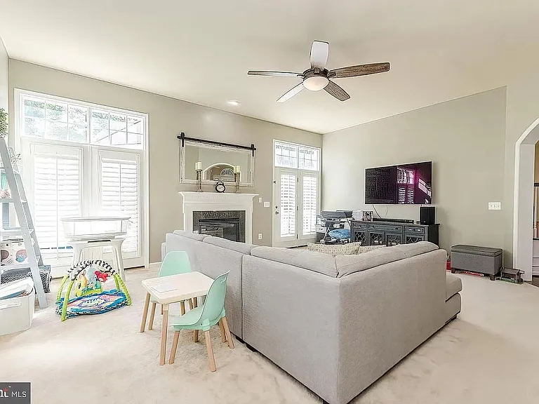 113 Setting Sun Ct — Photo 16