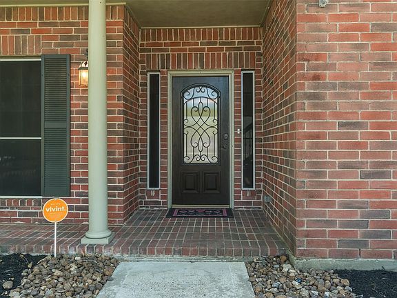 5th image of 1205 Twin Oaks St