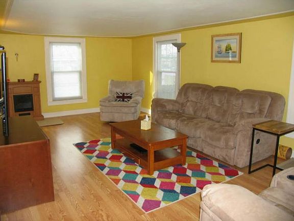 4th image of 3110 Swede Ave