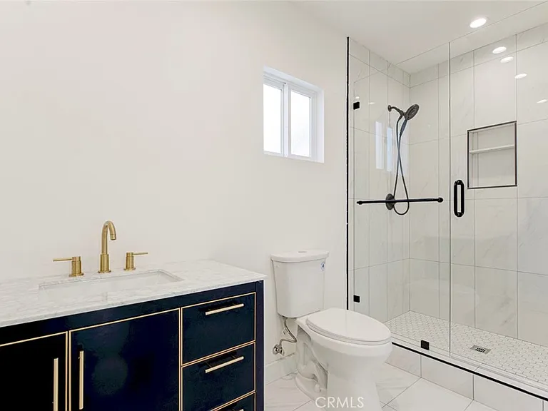 7856 Kyle St — Photo 11