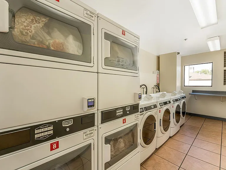 64 N Mar Vista Ave #230 — Photo 31