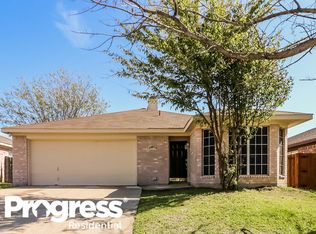 8040 Cannonwood Dr, Fort Worth, TX 76137