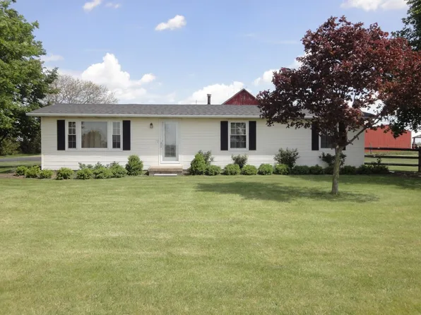 13631 Schiller Rd, Oak Harbor, OH 43449