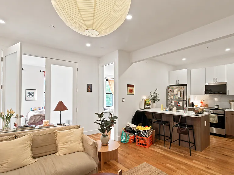 226 Moffat St #2F — Photo 2