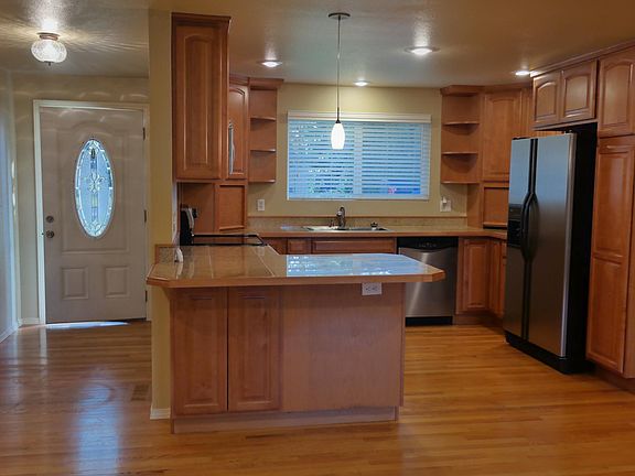 3rd image of 13212 SE 261st St