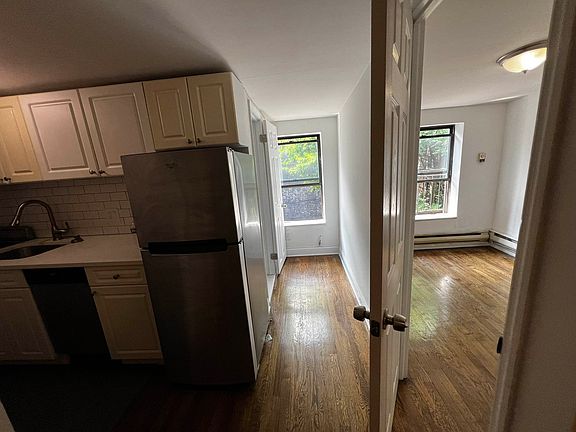 2nd image of 203 1st Ave APT 3