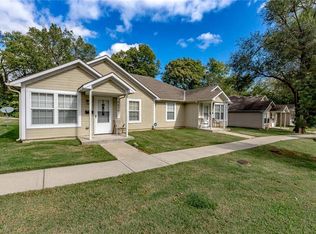 9830 E 23rd St S, Independence, MO 64052