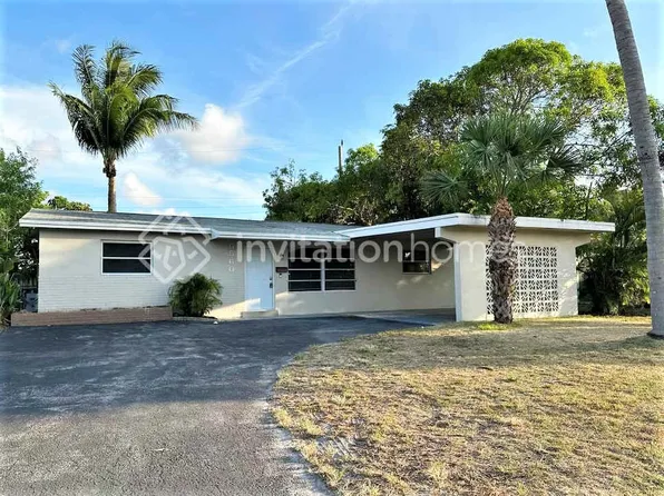 5560 SW 7th Ct, Pompano Beach, FL 33068