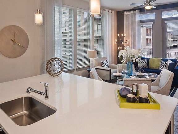 https://dallascityapartments.com/ - (214) 929-9611