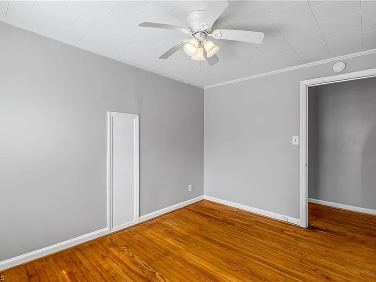 720 S Elam Ave — Photo 13