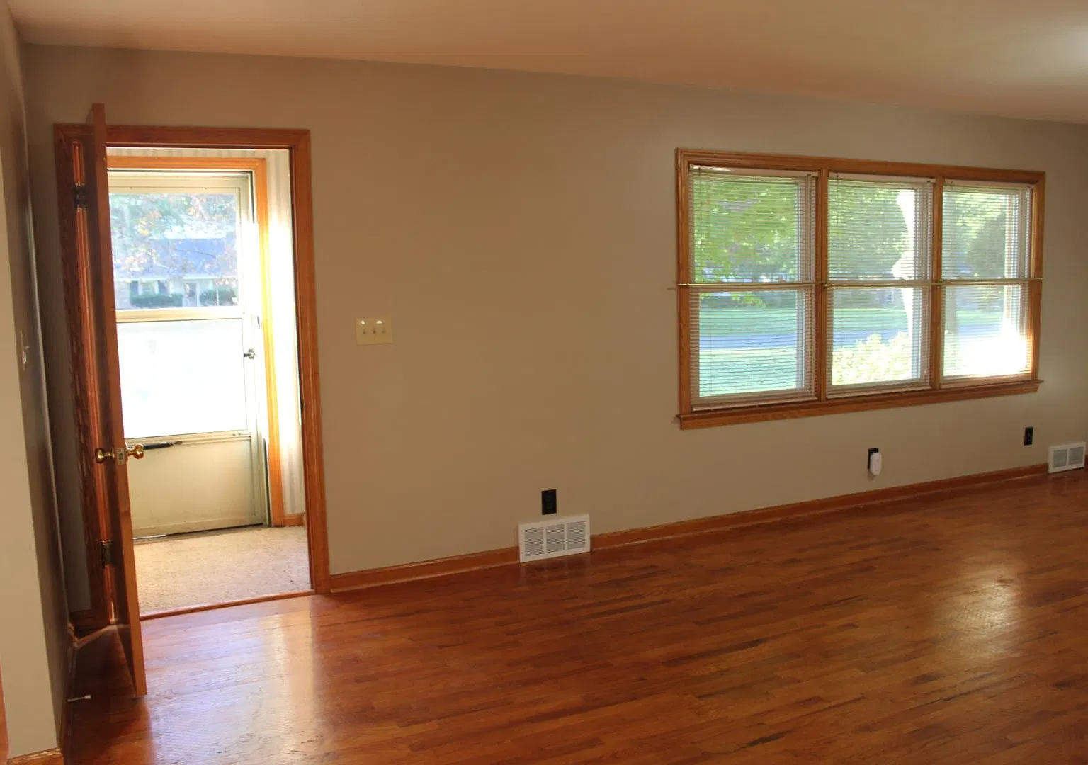 545 Western Ave — Photo 3