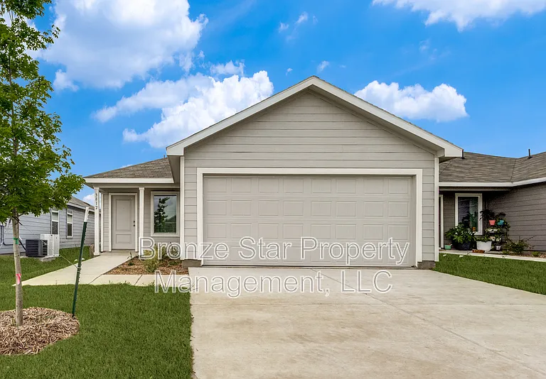 3812 Ontario Way — Photo 1