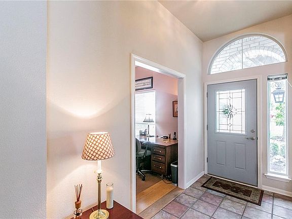 3rd image of 1504 Club Chase Dr