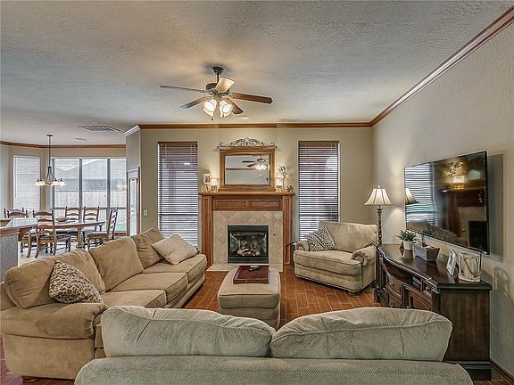 5th image of 3004 SW 137th St