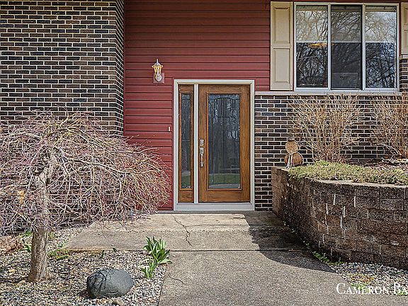 3rd image of 6486 Packer Dr NE