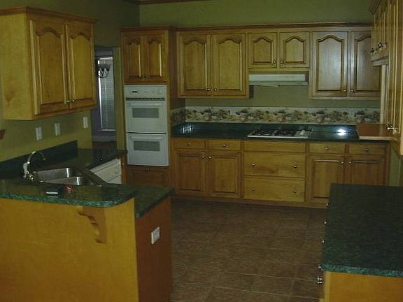 Kitchen 1