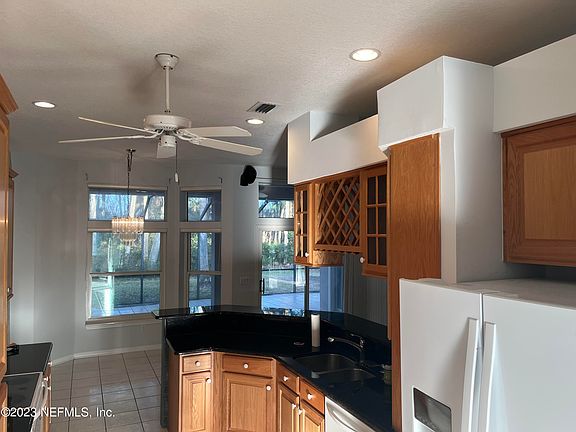 5th image of 308 Lauden Ct