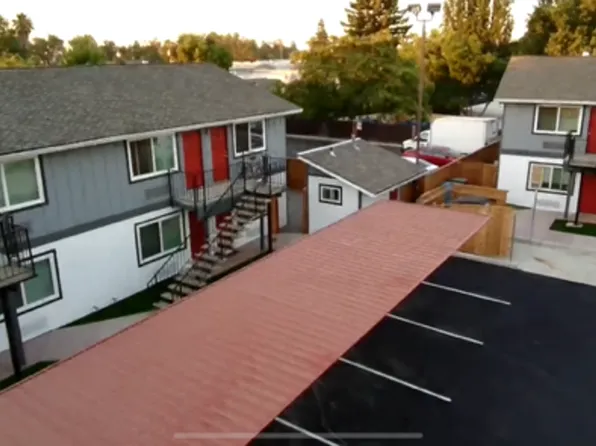 Redwood Garden Apartments