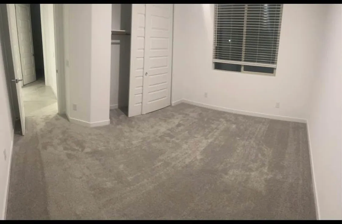 4 bed, 2524 sqft, $3,000 — Photo 3