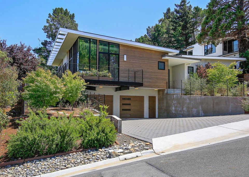 1st image of 2747 Burlingview Dr