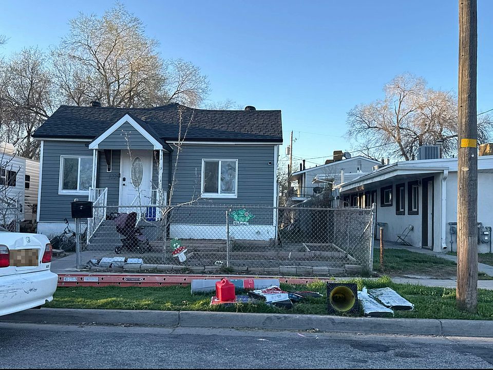 2nd image of 1225 W Iola Ave