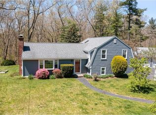 39 Johnny Cake Ln, Glastonbury, CT 06033