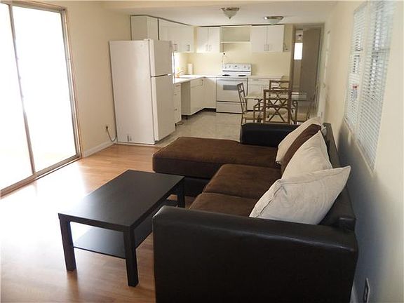2nd image of 2920 Lakeshore Dr