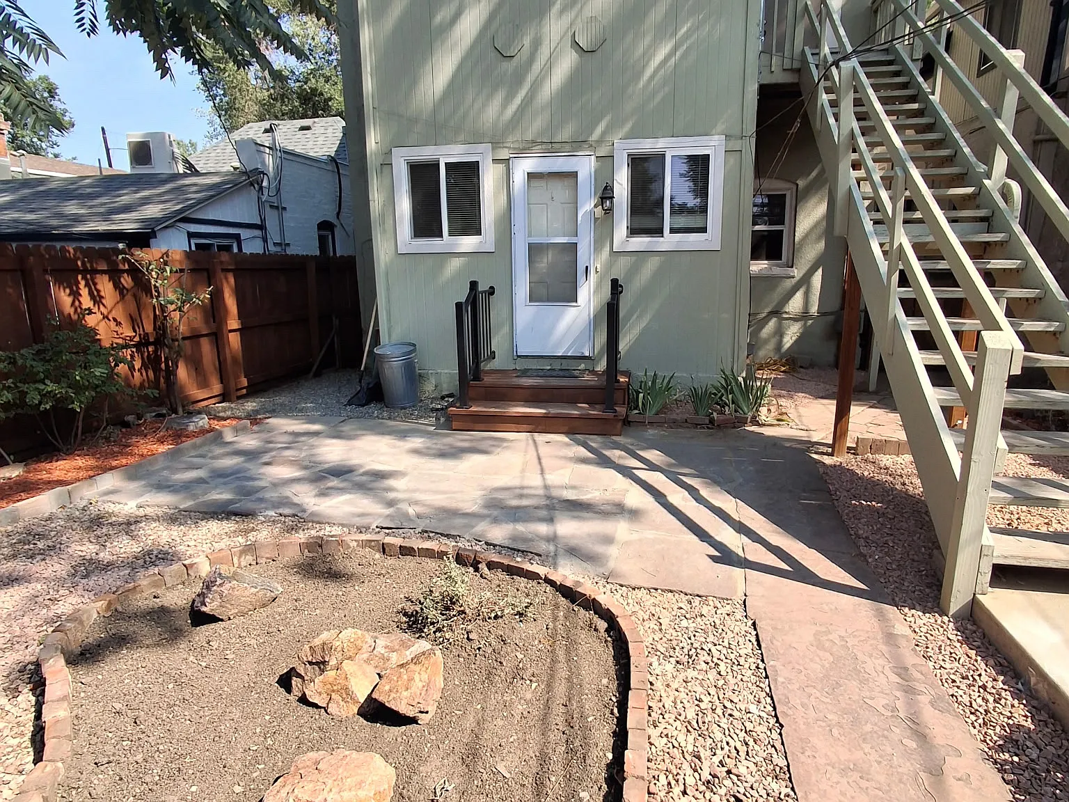 Studio, 650 sqft, $1,200 — Photo 1