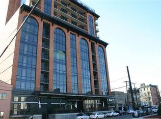 206 2nd St, Jersey City, NJ 07302
