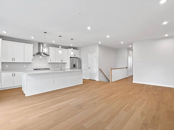 3rd image of 7465 Backett Wood Ter Unit 1215